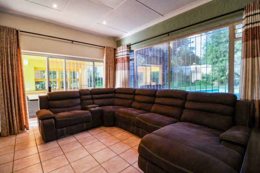 4 Bedroom Property for Sale in Savoy Estate Gauteng