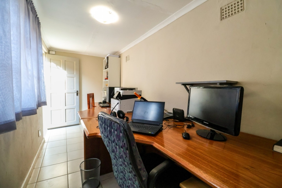 4 Bedroom Property for Sale in Savoy Estate Gauteng