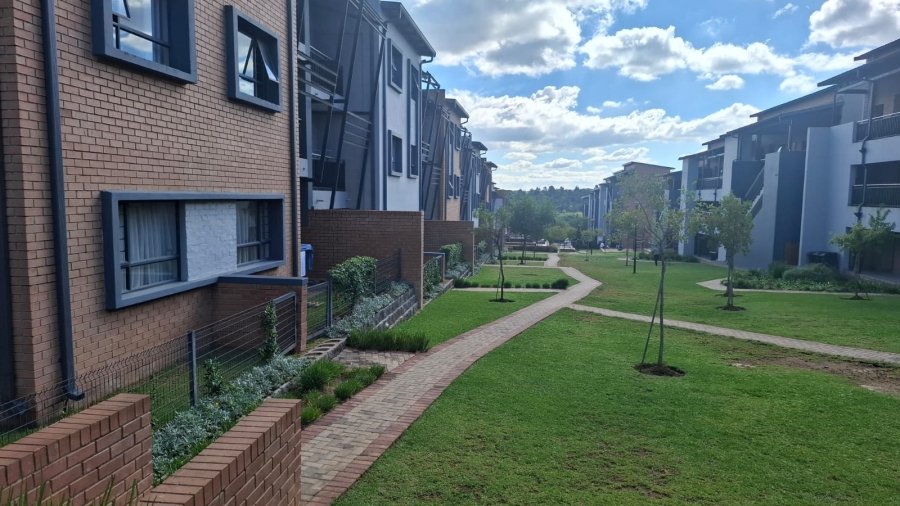 2 Bedroom Property for Sale in Vorna Valley Gauteng