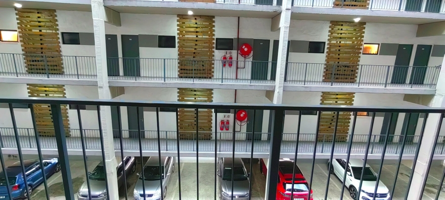 1 Bedroom Property for Sale in Ferndale Gauteng