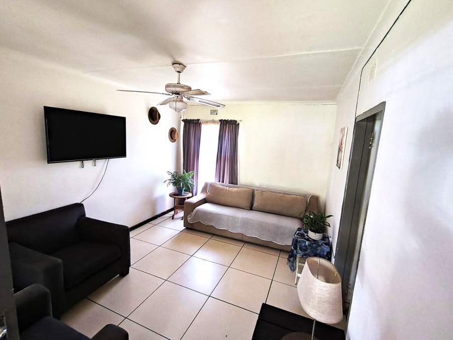2 Bedroom Property for Sale in Vanderbijlpark Cw 6 Gauteng