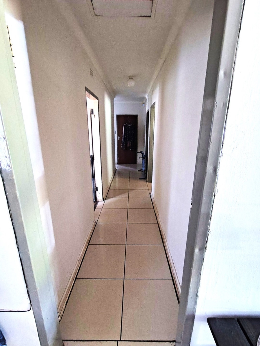 2 Bedroom Property for Sale in Vanderbijlpark Cw 6 Gauteng