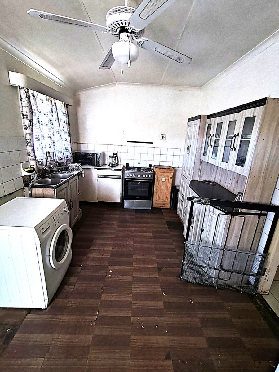 2 Bedroom Property for Sale in Vanderbijlpark Cw 6 Gauteng