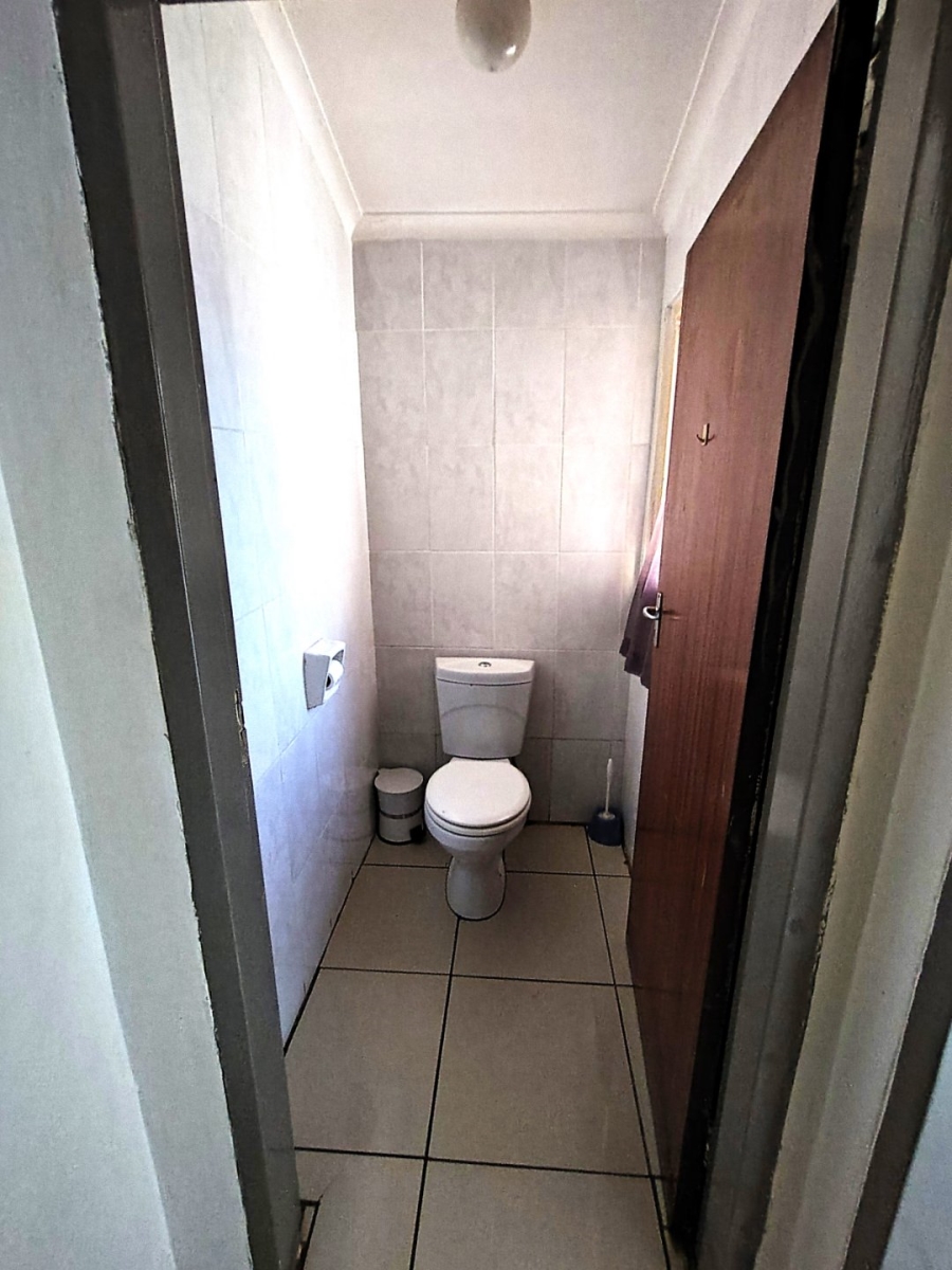 2 Bedroom Property for Sale in Vanderbijlpark Cw 6 Gauteng