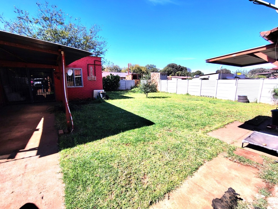 2 Bedroom Property for Sale in Vanderbijlpark Cw 6 Gauteng