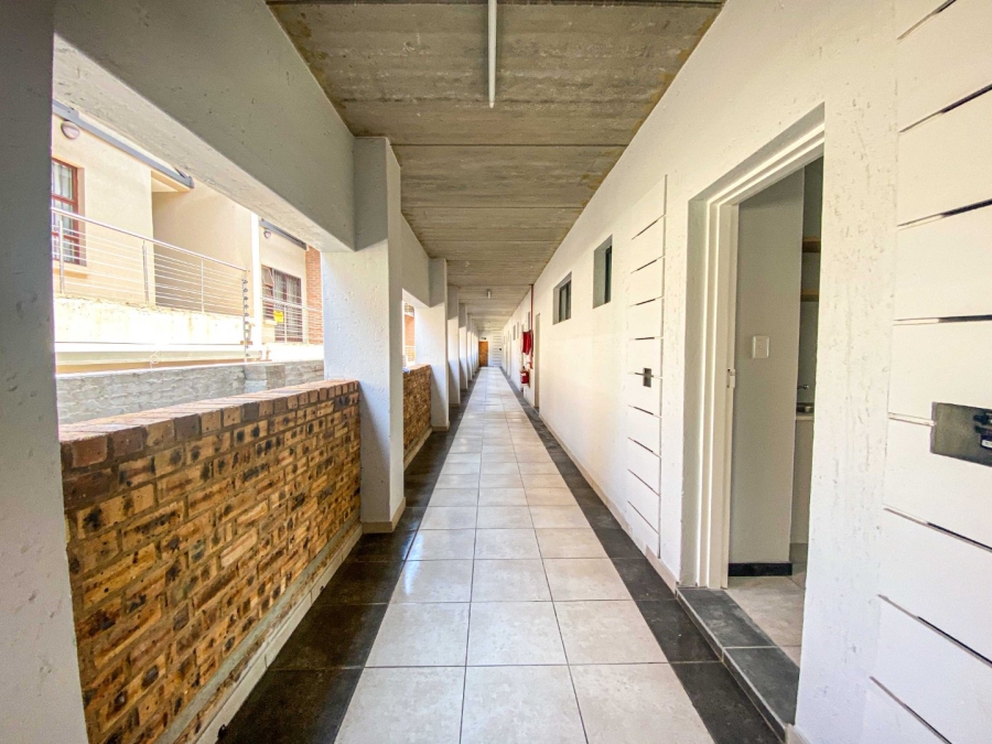 To Let 2 Bedroom Property for Rent in Ferndale Gauteng