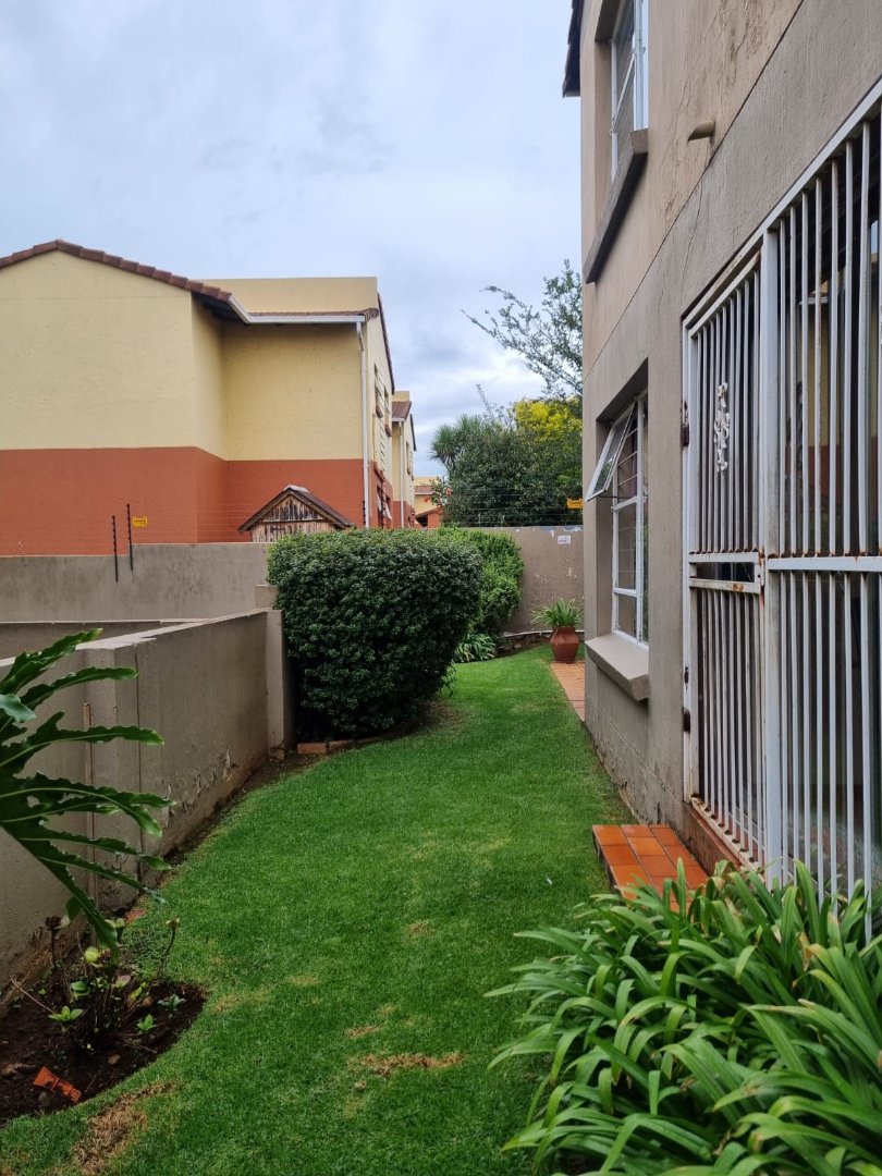 2 Bedroom Property for Sale in Witfield Gauteng