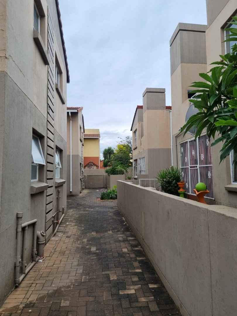 2 Bedroom Property for Sale in Witfield Gauteng