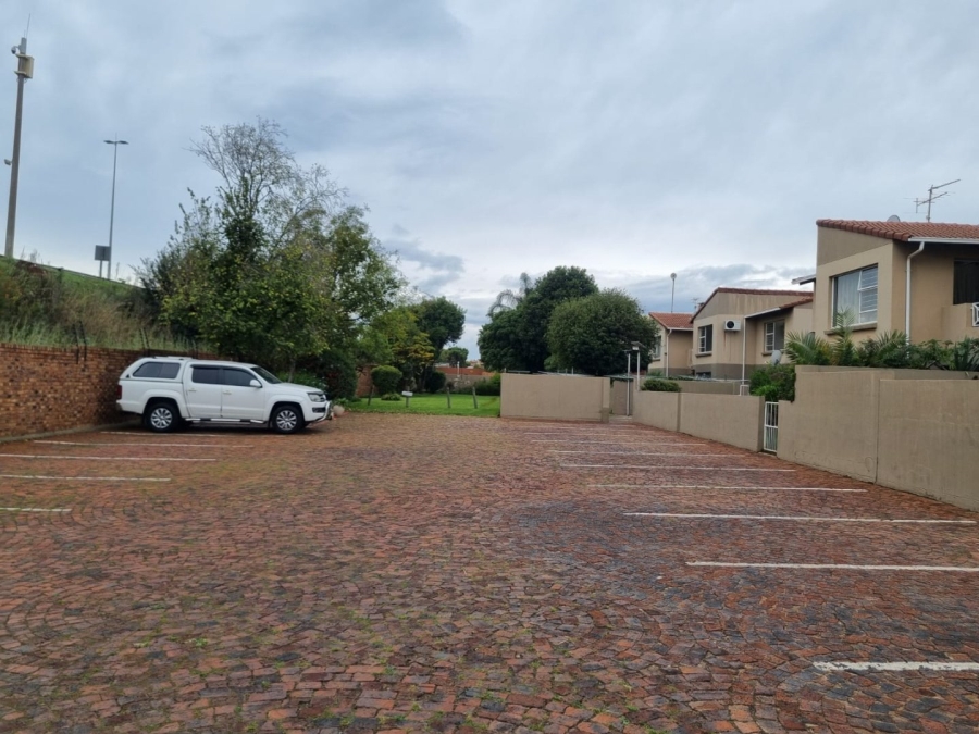 2 Bedroom Property for Sale in Witfield Gauteng