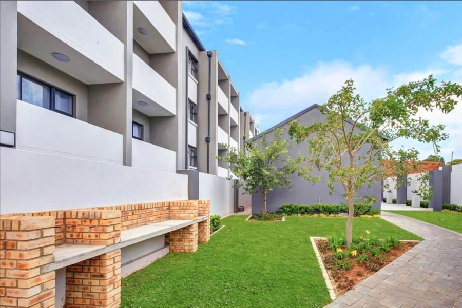 1 Bedroom Property for Sale in Halfway Gardens Gauteng