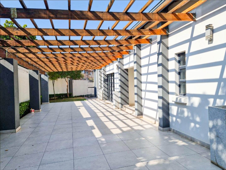 1 Bedroom Property for Sale in Halfway Gardens Gauteng