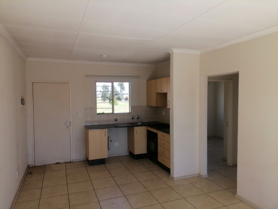2 Bedroom Property for Sale in Klippoortje Gauteng
