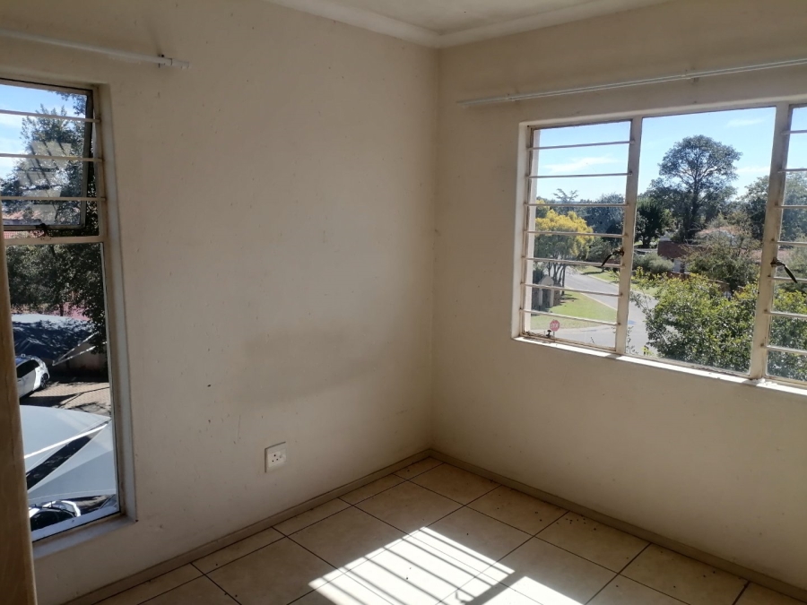 2 Bedroom Property for Sale in Klippoortje Gauteng