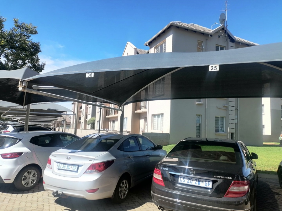2 Bedroom Property for Sale in Klippoortje Gauteng