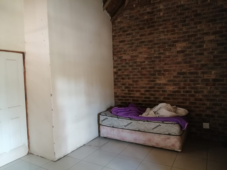 To Let  Bedroom Property for Rent in Laezonia Gauteng