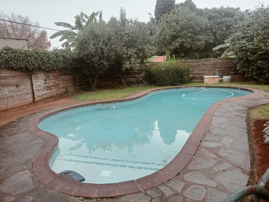 To Let 3 Bedroom Property for Rent in Birch Acres Gauteng