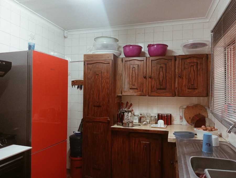 To Let 3 Bedroom Property for Rent in Birch Acres Gauteng