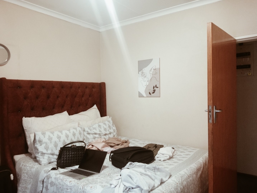 To Let 3 Bedroom Property for Rent in Birch Acres Gauteng