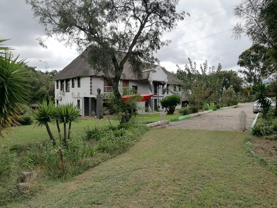 1 Bedroom Property for Sale in Laezonia Gauteng