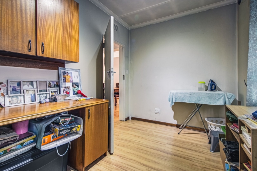 3 Bedroom Property for Sale in Farrarmere Gauteng