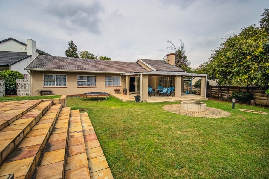 3 Bedroom Property for Sale in Farrarmere Gauteng