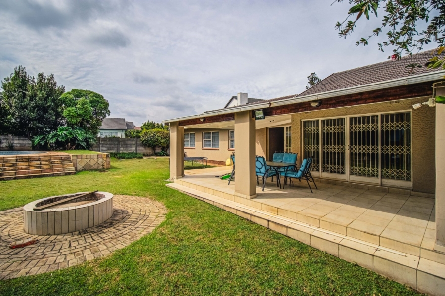 3 Bedroom Property for Sale in Farrarmere Gauteng