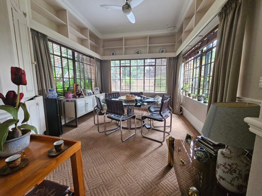 4 Bedroom Property for Sale in Nieuw Muckleneuk Gauteng