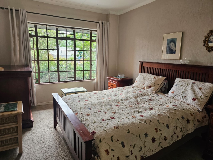 4 Bedroom Property for Sale in Nieuw Muckleneuk Gauteng