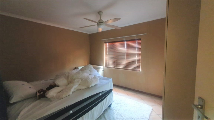2 Bedroom Property for Sale in Country View Estate Gauteng