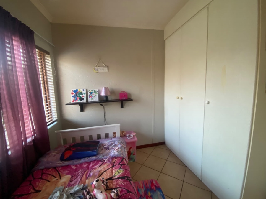 2 Bedroom Property for Sale in Country View Estate Gauteng