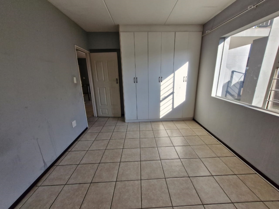 To Let 2 Bedroom Property for Rent in Bardene Gauteng
