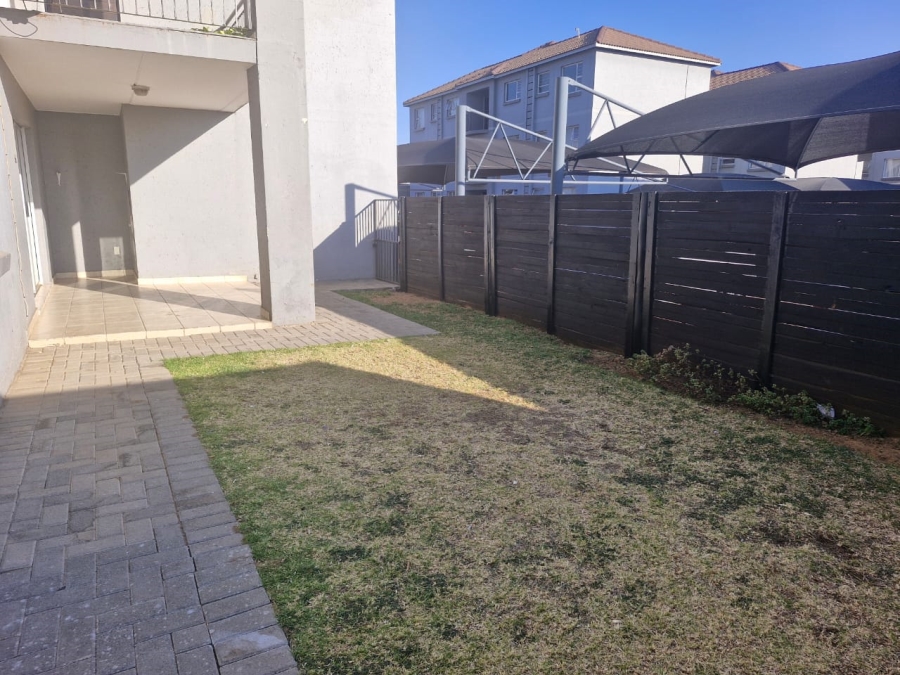 To Let 2 Bedroom Property for Rent in Bardene Gauteng