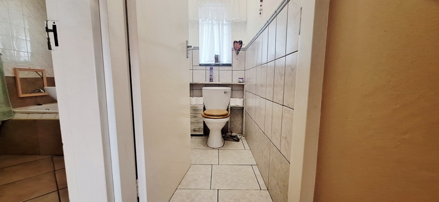 3 Bedroom Property for Sale in Rothdene Gauteng