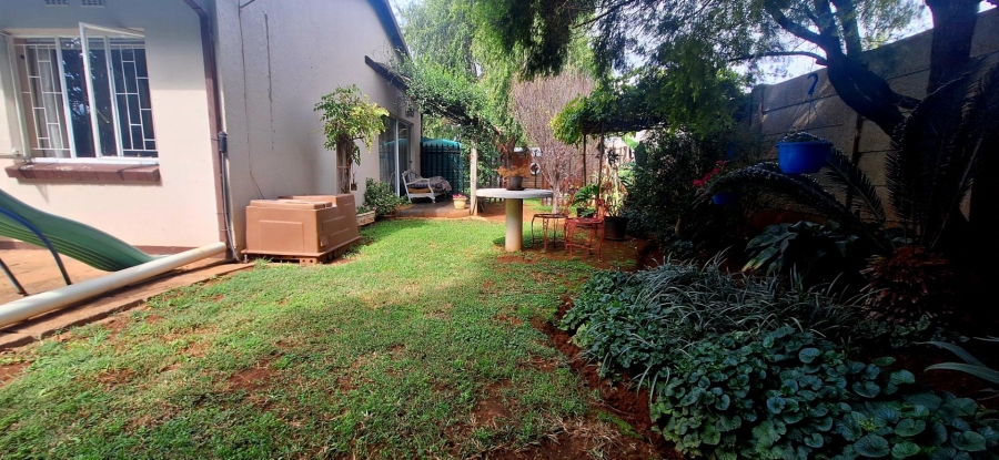 3 Bedroom Property for Sale in Rothdene Gauteng