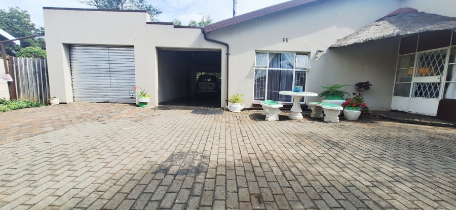 3 Bedroom Property for Sale in Rothdene Gauteng