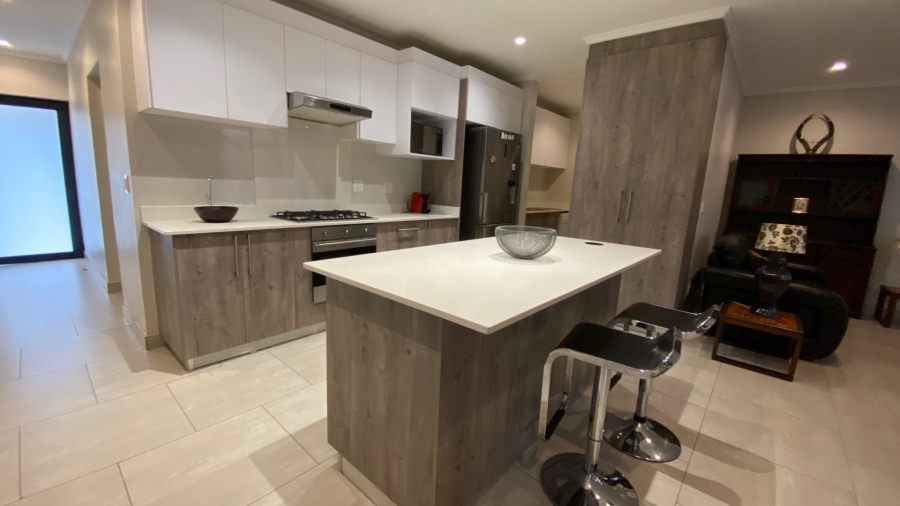 To Let 4 Bedroom Property for Rent in Bryanston Gauteng