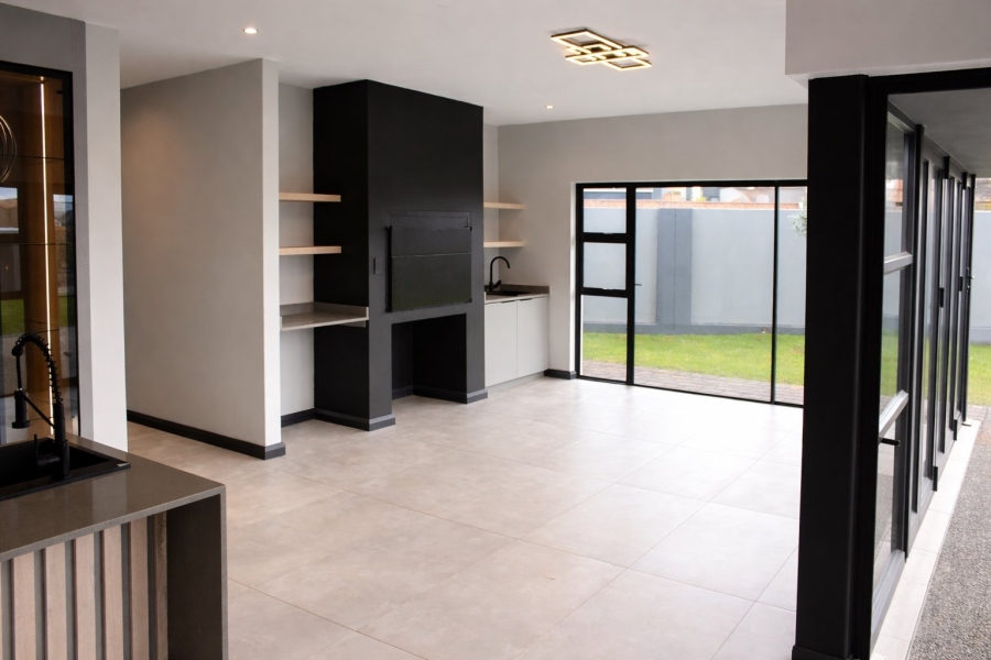 4 Bedroom Property for Sale in Fountainbrook Estate Gauteng