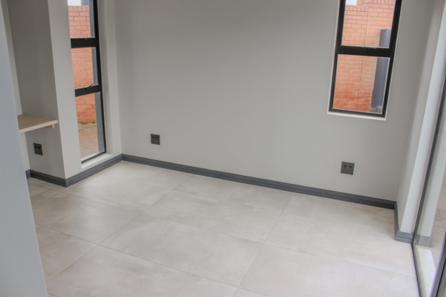 4 Bedroom Property for Sale in Fountainbrook Estate Gauteng