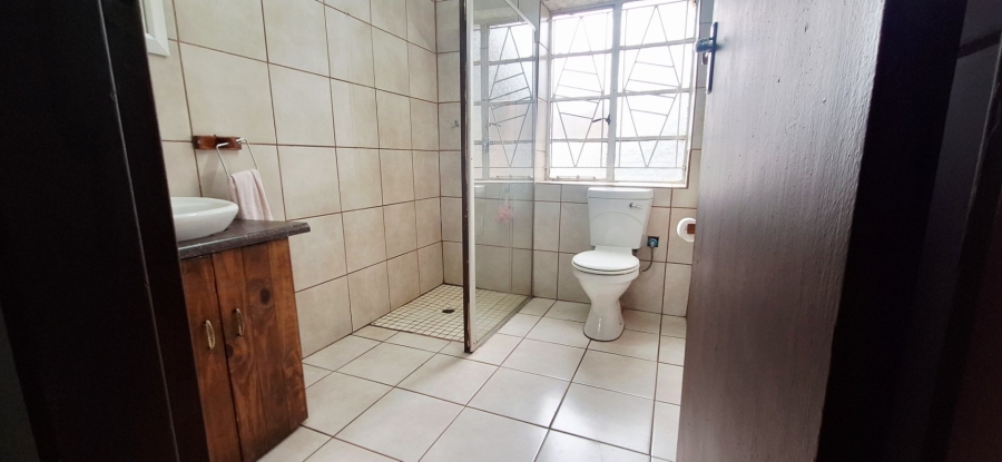Commercial Property for Sale in Unitas Park Gauteng