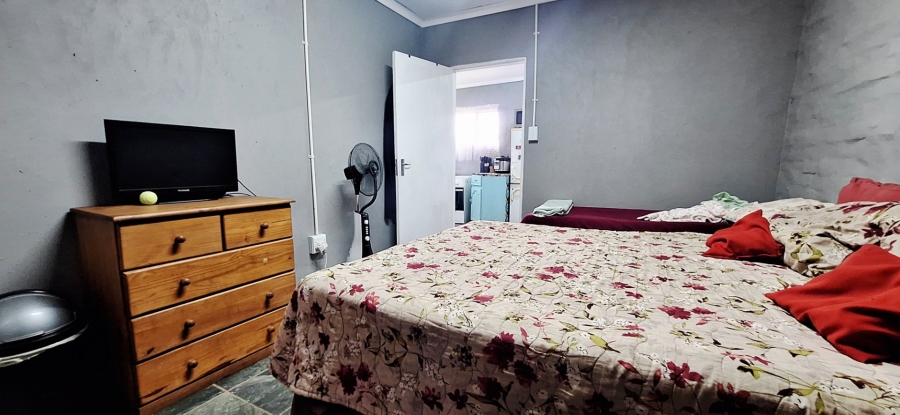 Commercial Property for Sale in Unitas Park Gauteng