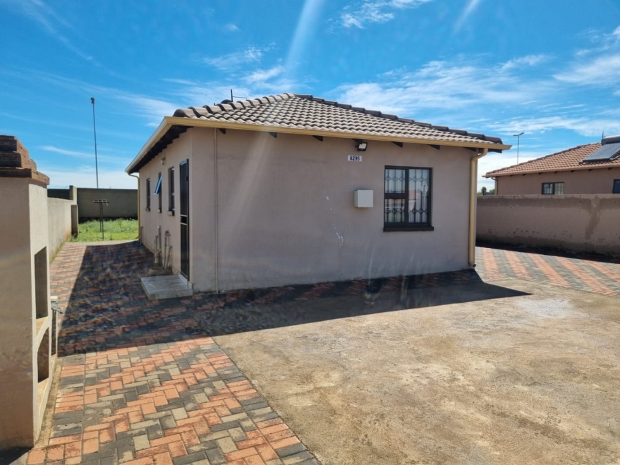 3 Bedroom Property for Sale in Dawn Park Gauteng