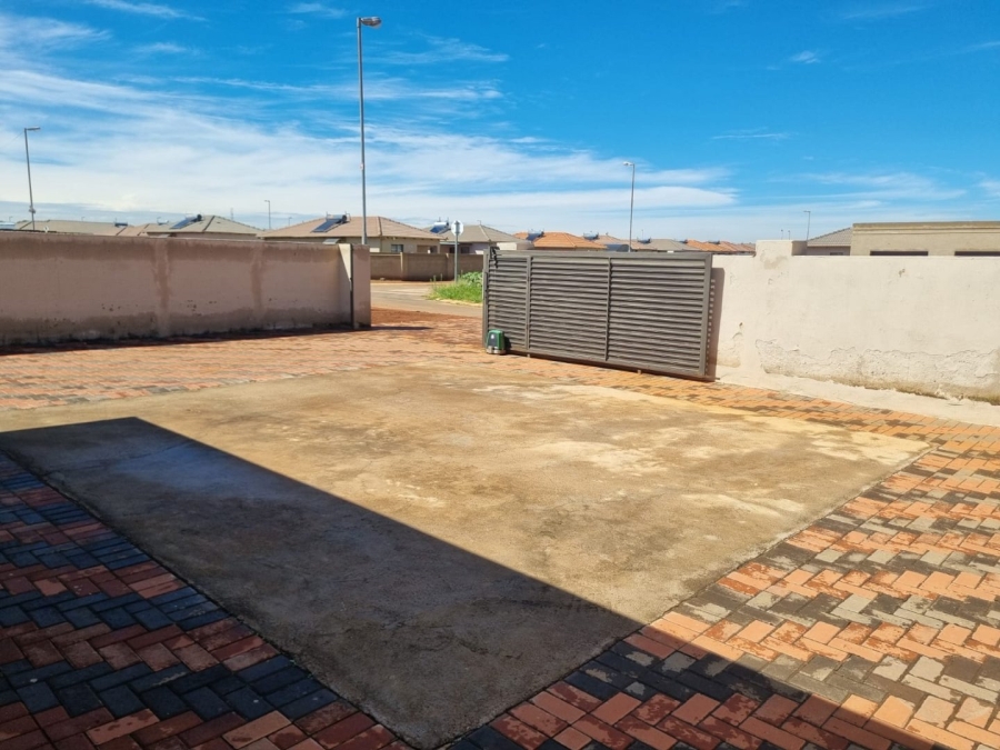 3 Bedroom Property for Sale in Dawn Park Gauteng