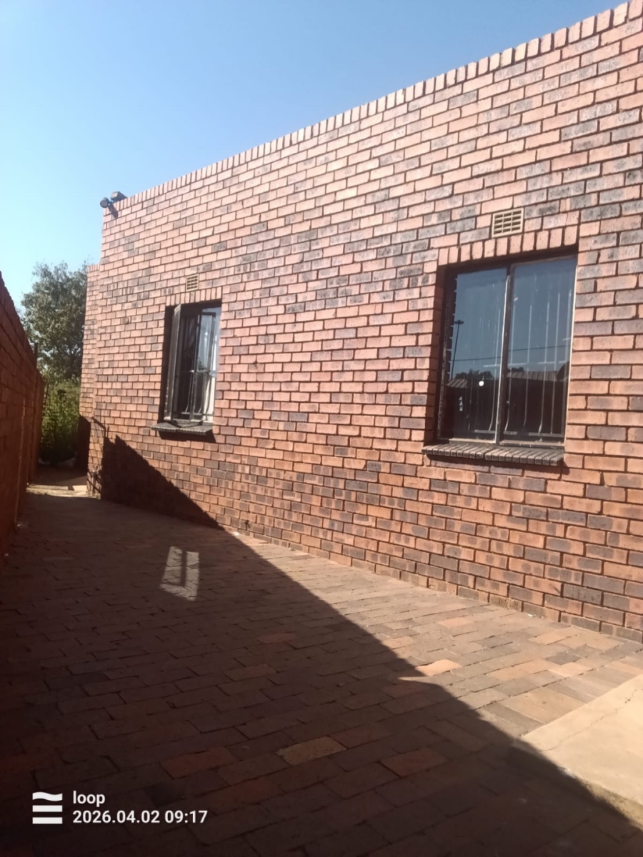 2 Bedroom Property for Sale in Stretford Gauteng