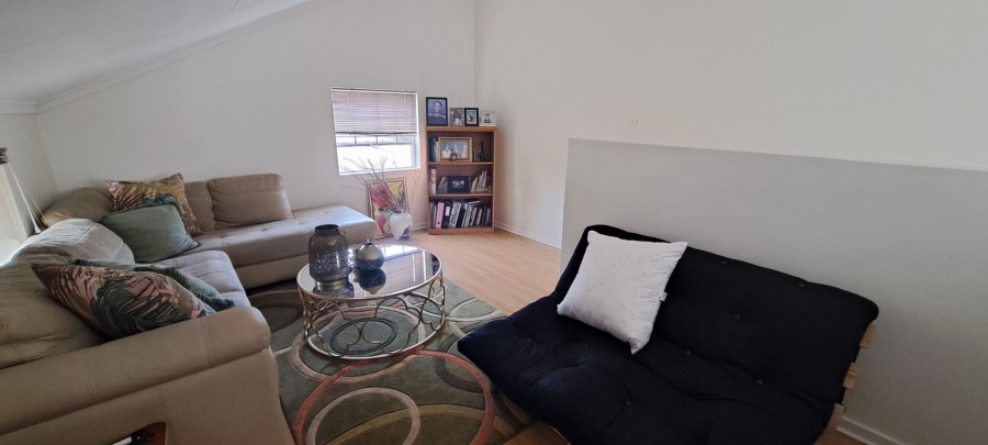 To Let 2 Bedroom Property for Rent in Bedford Gardens Gauteng