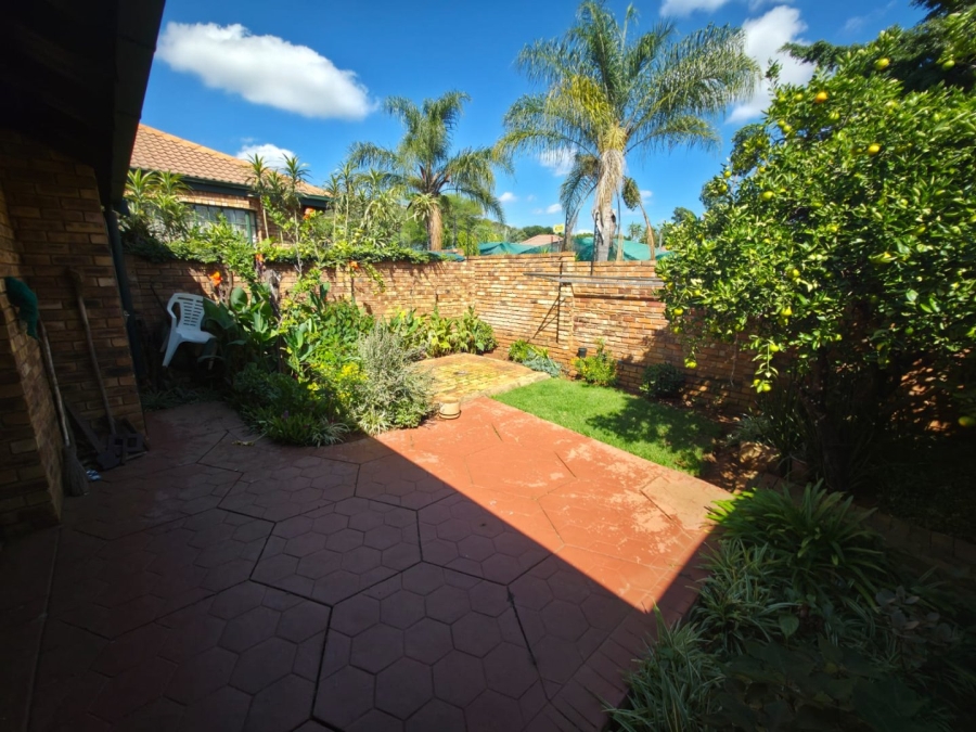 3 Bedroom Property for Sale in Magalieskruin Gauteng