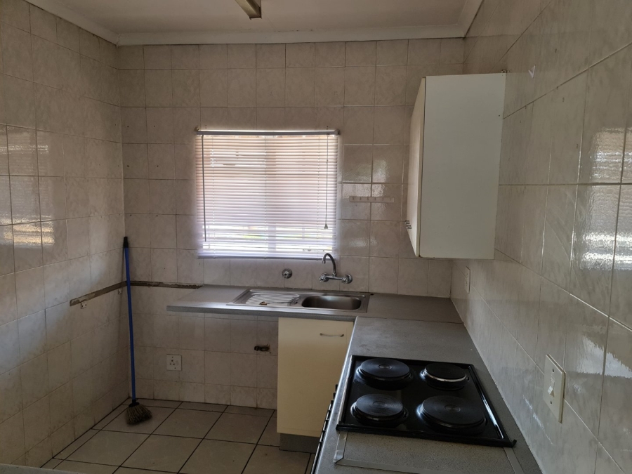 2 Bedroom Property for Sale in Ravensklip Gauteng