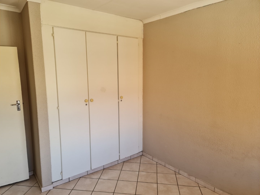 2 Bedroom Property for Sale in Ravensklip Gauteng