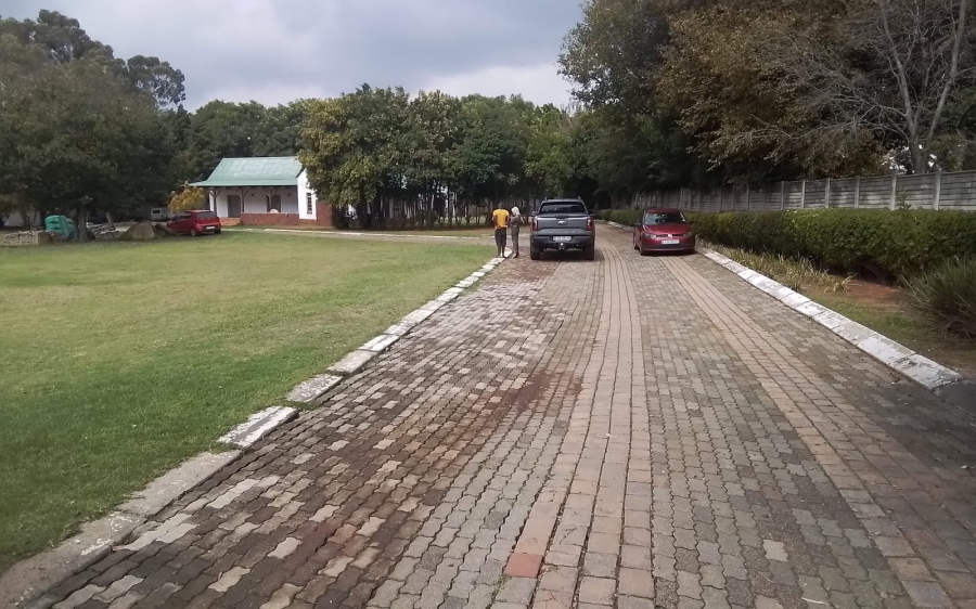Commercial Property for Sale in Glen Austin Gauteng