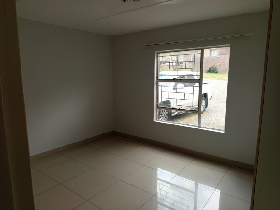 To Let 3 Bedroom Property for Rent in Vorna Valley Gauteng