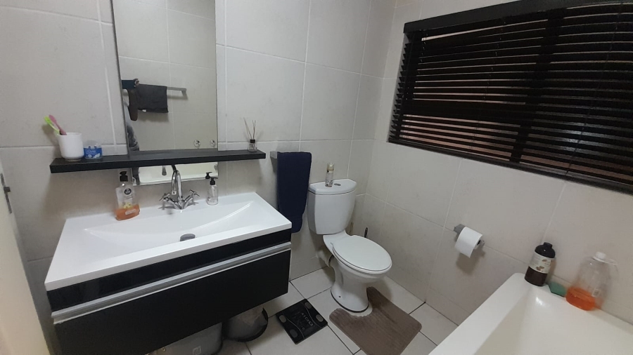 To Let 2 Bedroom Property for Rent in Strelitzia Gauteng